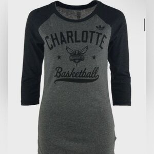 ADIDAS | Charlotte Hornets Basketball Raglan Tee Two Tone Gray Women’s Size XL